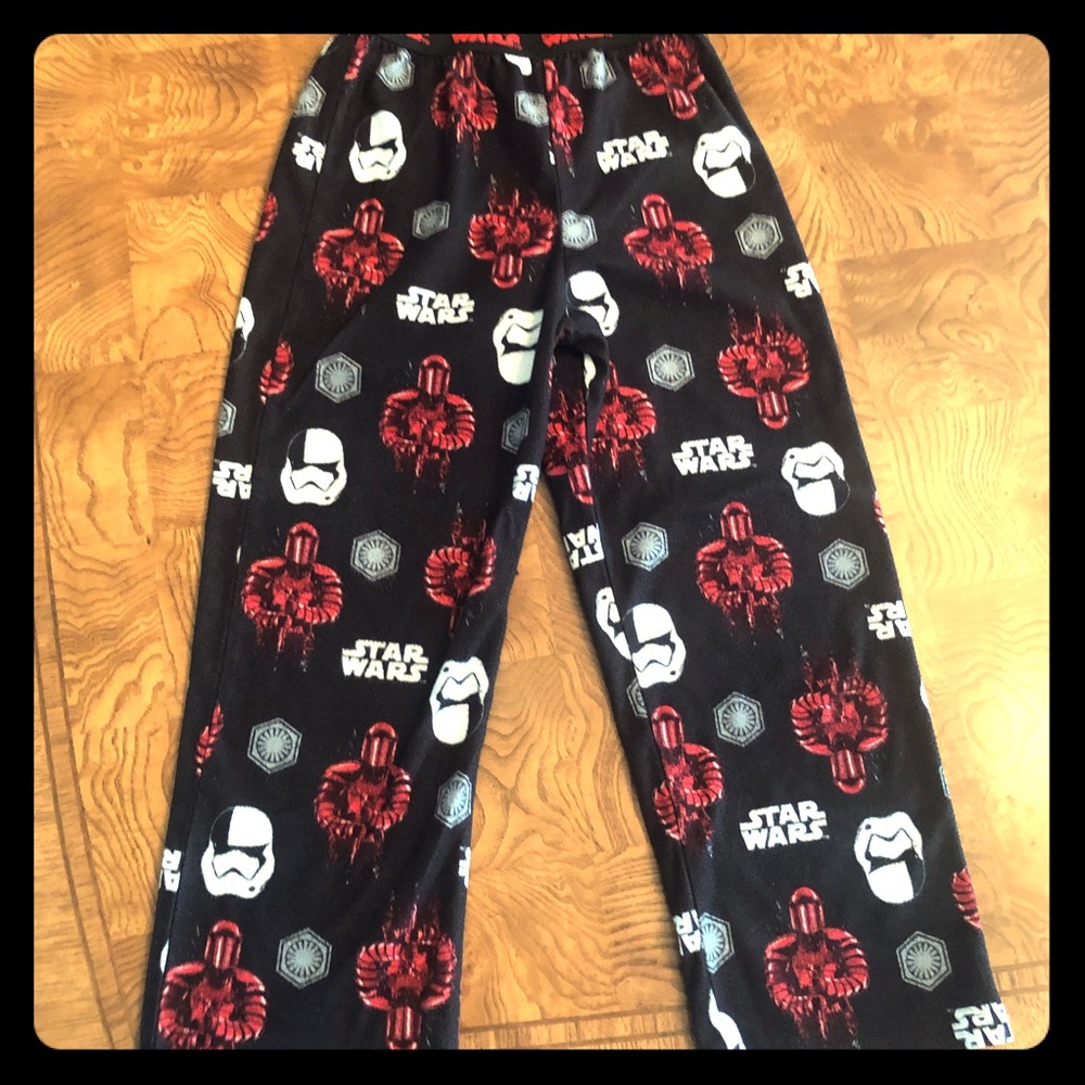 Star Wars pajama bottoms. Medium (6-8).